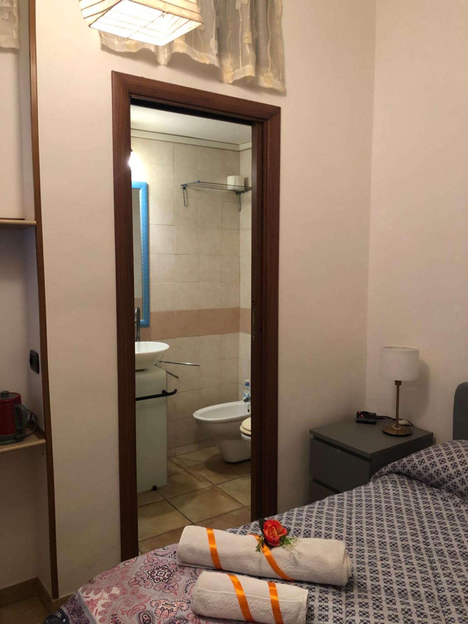 La Finestra Di Umberto Vicino Al Centro Con Parcheggio Privato Bed & Breakfast Viterbo Eksteriør bilde